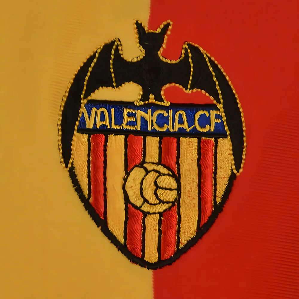 Valencia 1970s Retro Football Shirt Valencia 1970s Retro Football Shirt