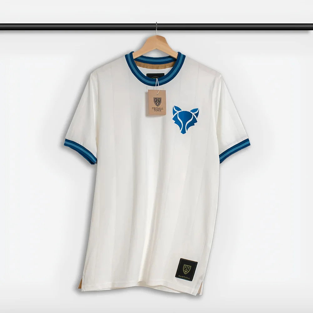 The Fox Away Retro Football Shirt (White) The Fox Away Retro Football Shirt (White)